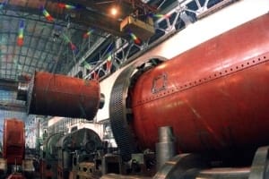 1956 год ПЕРВЫЕ ШАРОВЫЕ МЕЛЬНИЦЫ