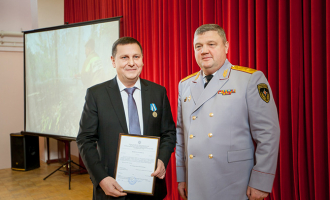 Генеральный директор АО «ТЯЖМАШ» награжден медалью МЧС России